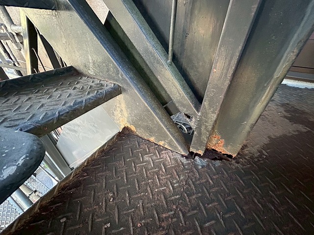 錆が広がっている写真