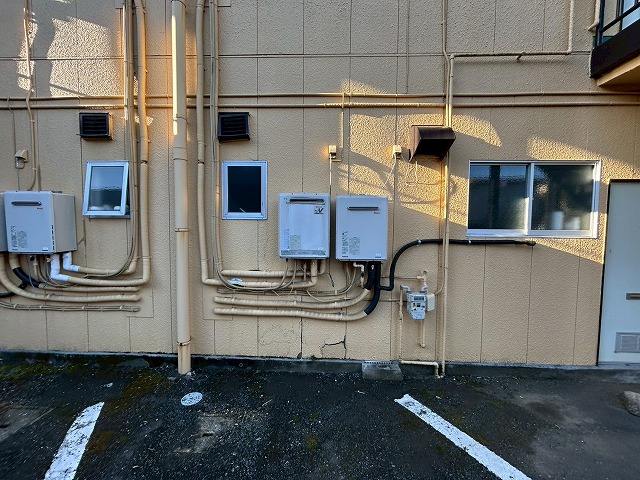 土浦市で2階建てアパートの外壁ひび割れと塗膜剥離を現地調査 外装リフォームのご提案